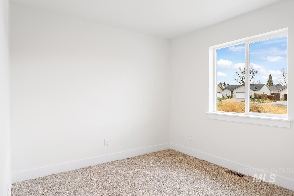 925 East 23rd Avenue Jerome, ID 83338 - Photo 16 of 21