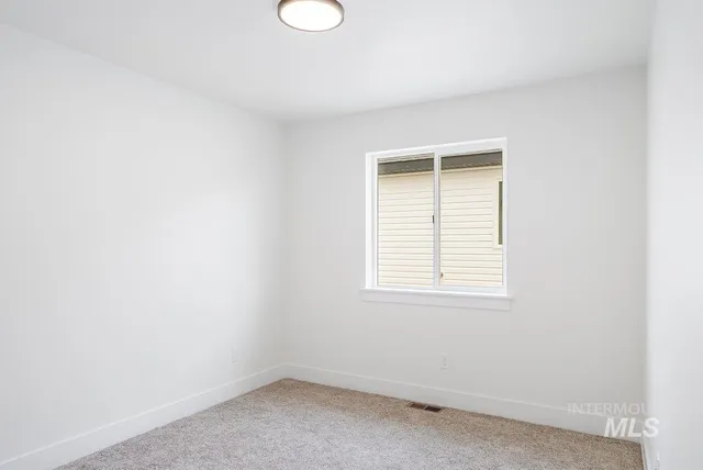 $379,000 | 925 East 23rd Avenue, Jerome, ID 83338