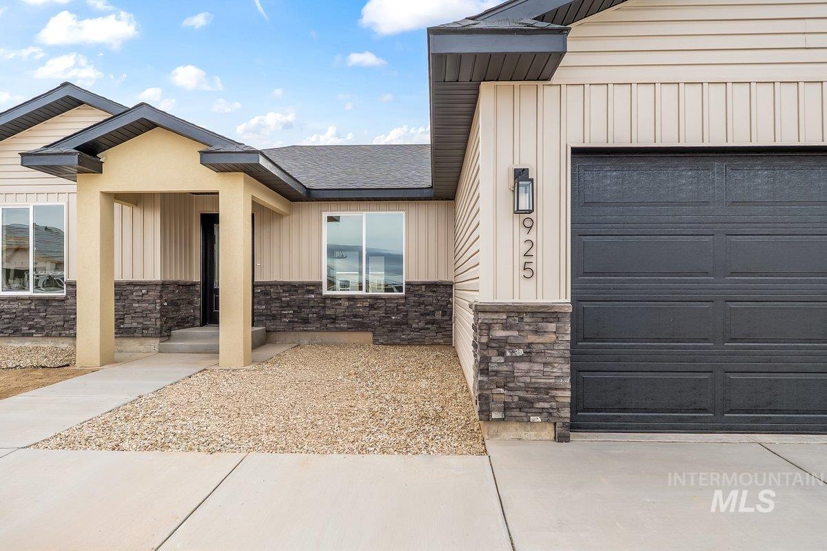 925 East 23rd Avenue Jerome, ID 83338 - Photo 2 of 21