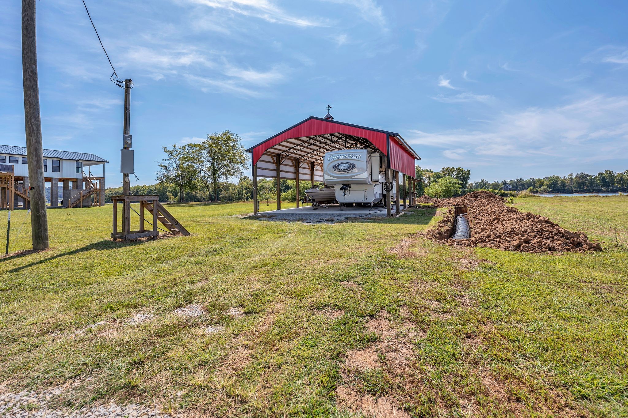 894 Lexi Lane Clifton, TN 38425 - Photo 14 of 35 a view of a big yard with a house