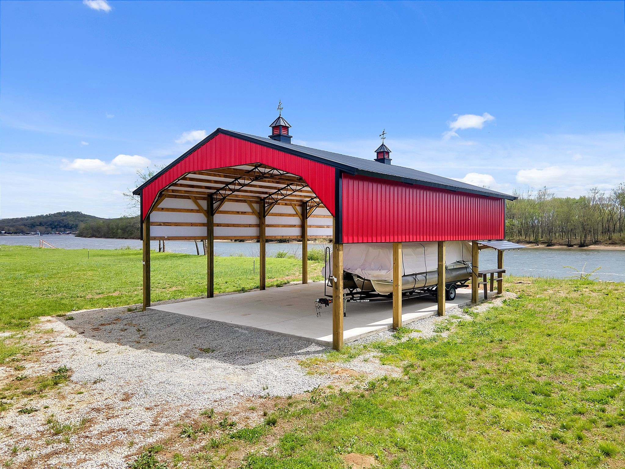 894 Lexi Lane Clifton, TN 38425 - Photo 4 of 35 a view of a house with a yard