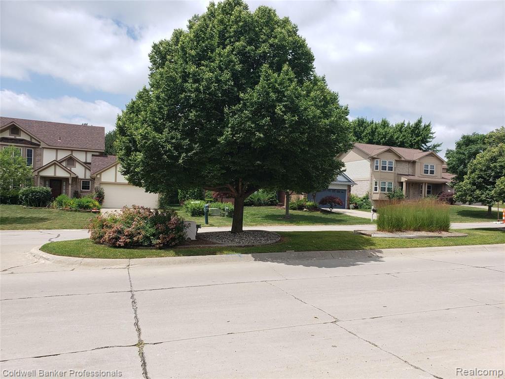 3039 Primrose Drive Rochester Hills, MI 48307 - Photo 23 of 25