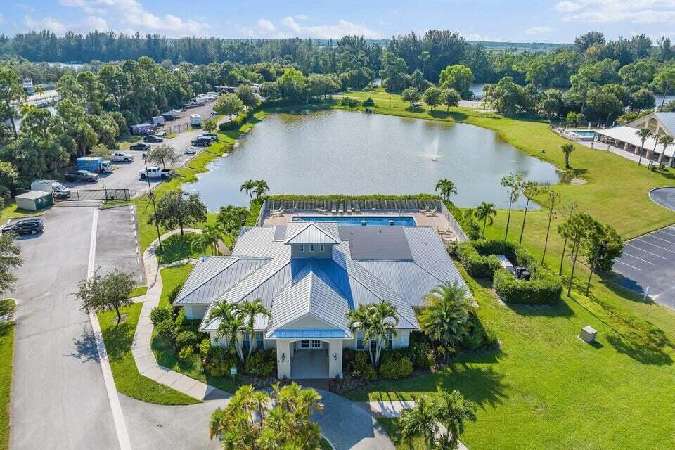 2648 Southwest Impala Way Stuart, FL 34997 - Photo 38 of 41 43