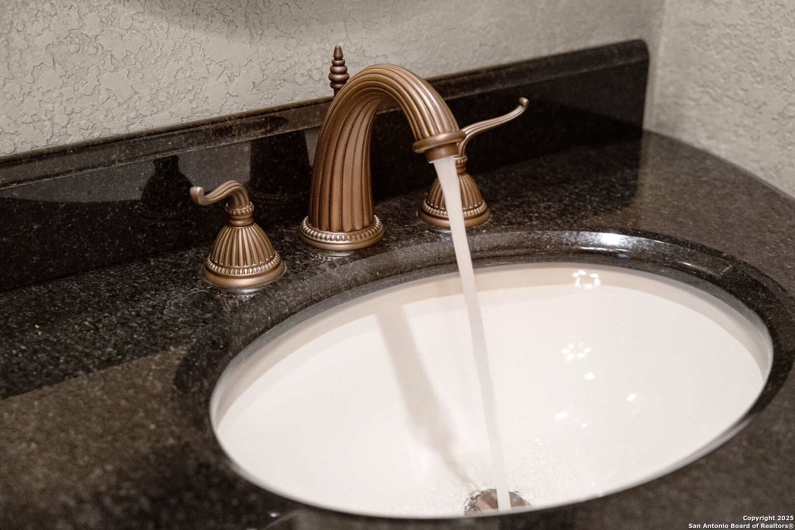 20027 Buckhead Lane Garden Ridge, TX 78266 - Photo 15 of 70