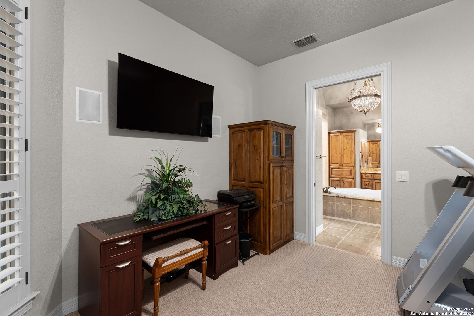 20027 Buckhead Lane Garden Ridge, TX 78266 - Photo 24 of 70 a living room with furniture and a flat screen tv