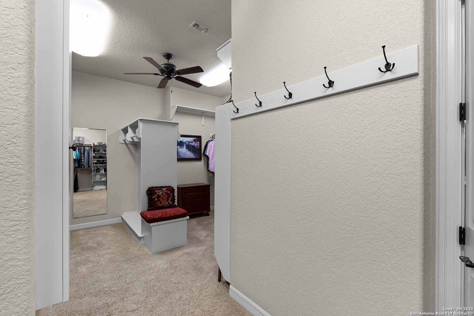 20027 Buckhead Lane Garden Ridge, TX 78266 - Photo 25 of 70 a living room with furniture and a ceiling fan