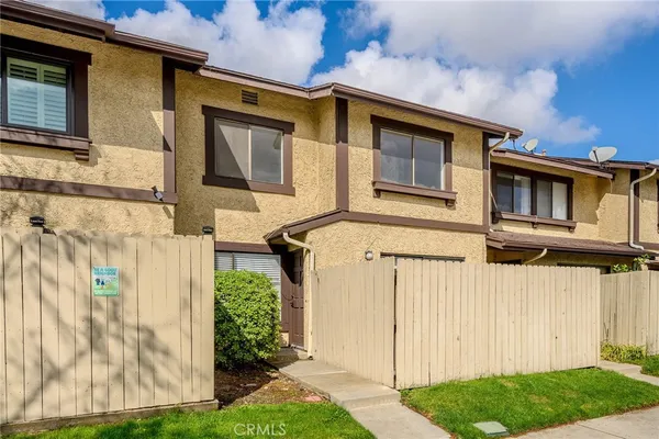 $565,000 | 8601 Sunland Boulevard, Unit 5, Sun Valley, CA 91352