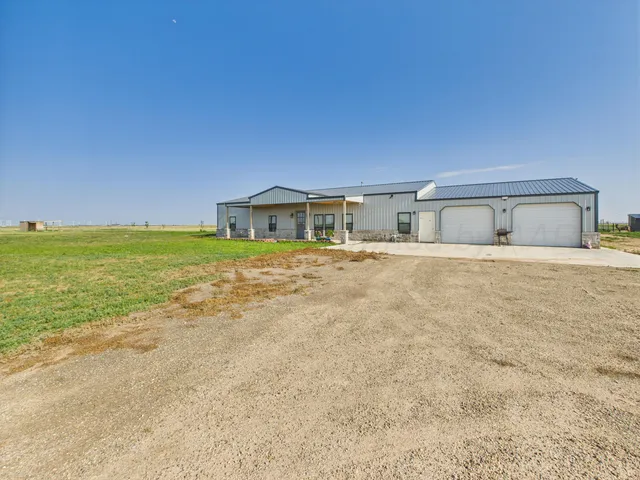 $490,000 | 11511 Schuman Road, Dumas, TX 79029