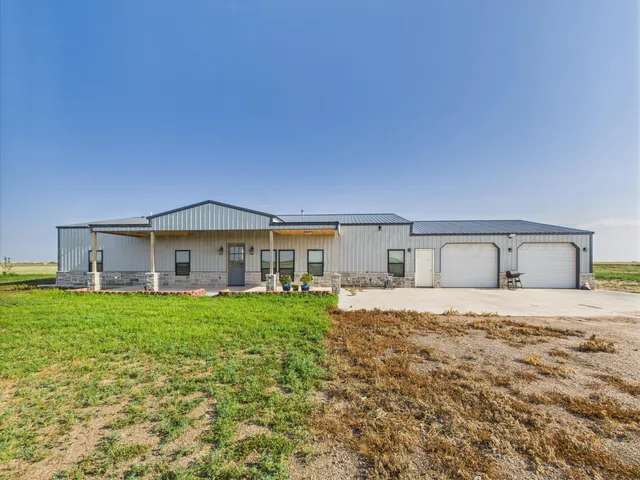 $490,000 | 11511 Schuman Road, Dumas, TX 79029