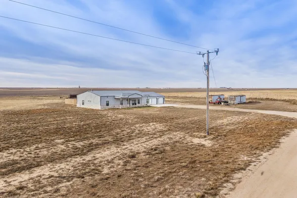 $490,000 | 11511 Schuman Road, Dumas, TX 79029
