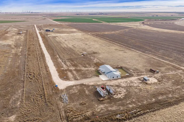 $490,000 | 11511 Schuman Road, Dumas, TX 79029