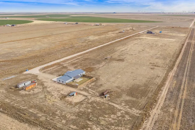 $490,000 | 11511 Schuman Road, Dumas, TX 79029