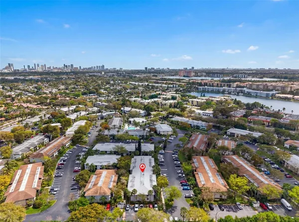 $2,100 | 819 Northeast 199th Street, Unit 6206, Miami, FL 33179