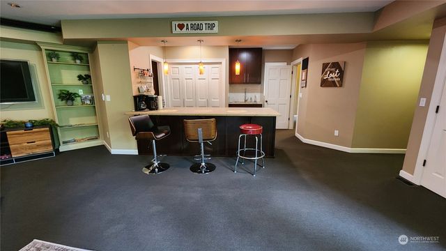 $1,550,000 | 1535 Magnolia Boulevard West, Seattle, WA 98199