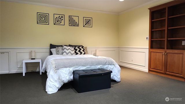 $1,550,000 | 1535 Magnolia Boulevard West, Seattle, WA 98199