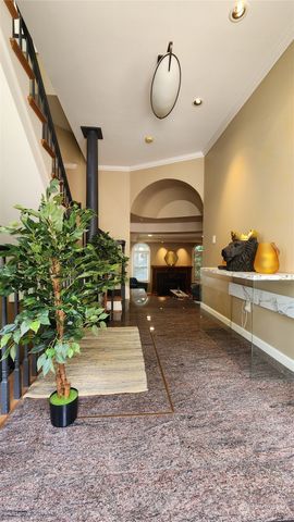 $1,550,000 | 1535 Magnolia Boulevard West, Seattle, WA 98199