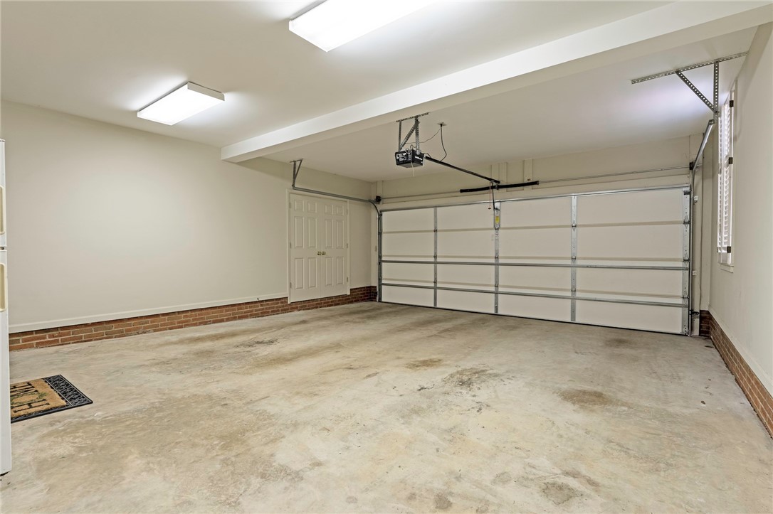429 Robert P Jeanes Road Easley, SC 29640 - Photo 28 of 41 Gallery Image 28