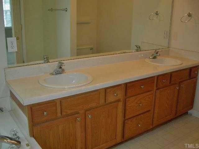 2708 Beehnon Way Raleigh, NC 27603 - Photo 9 of 10 Gallery Image 9