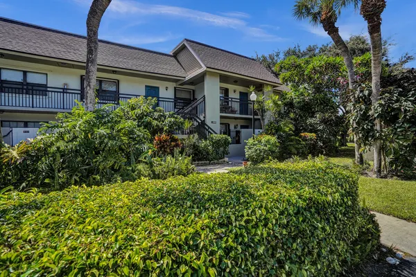 $2,150 | 2906 Southwest 21st Terrace, Unit 31B2, Delray Beach, FL 33445