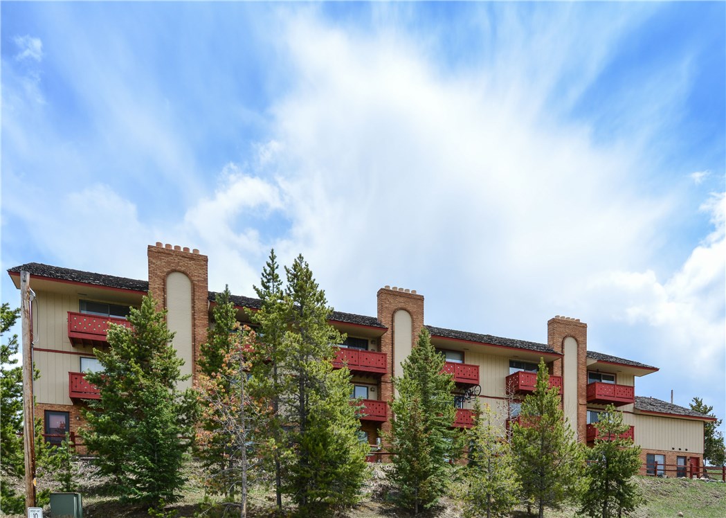 70 Evergreen Road, Unit 202 Dillon, CO 80435 - Photo 13 of 15 Exterior of the building.