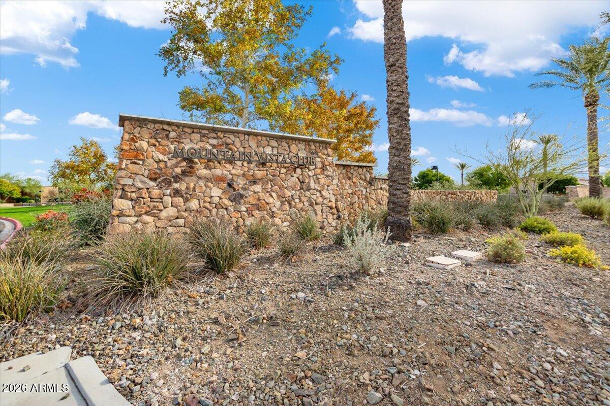 12731 West Eagle Ridge Lane Peoria, AZ 85383 - Photo 51 of 88 a view of a yard