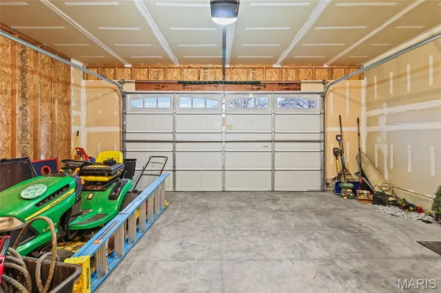 $249,900 | 305 North Thomas Street, De Soto, MO 63020