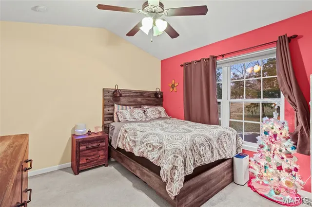 $249,900 | 305 North Thomas Street, De Soto, MO 63020