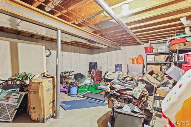 $249,900 | 305 North Thomas Street, De Soto, MO 63020