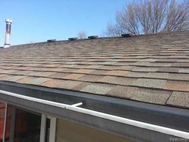 4090 Mapleleaf Road Waterford, MI 48328 - Photo 17 of 31 20150424_162000.jpg