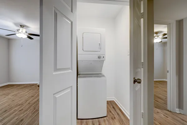 $1,300 | 513 Ridge Street, Unit 13, Houston, TX 77009