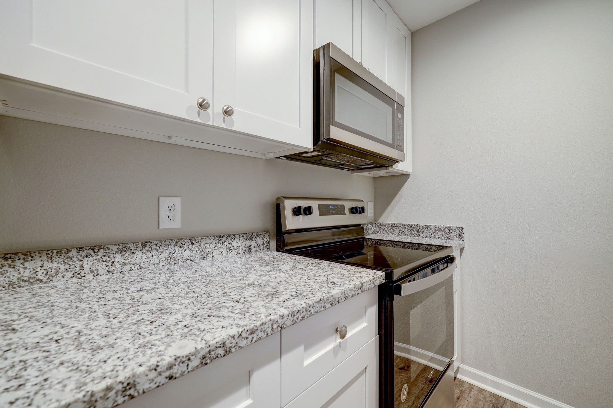 513 Ridge Street, Unit 13 Houston, TX 77009 - Photo 8 of 10