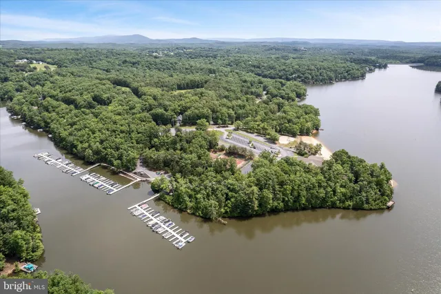 $449,900 | 103 Quail Court, Cross Junction, VA 22625