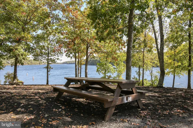 $455,000 | 103 Quail Court, Cross Junction, VA 22625