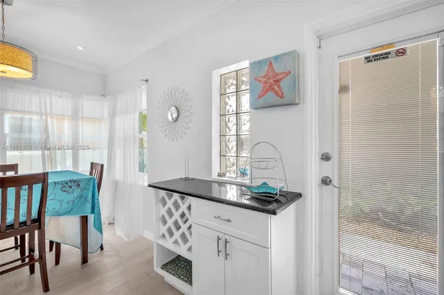 $2,999 | 1535 Jackson Street, Hollywood, FL 33020