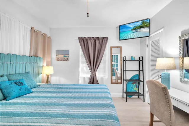 $2,999 | 1535 Jackson Street, Hollywood, FL 33020