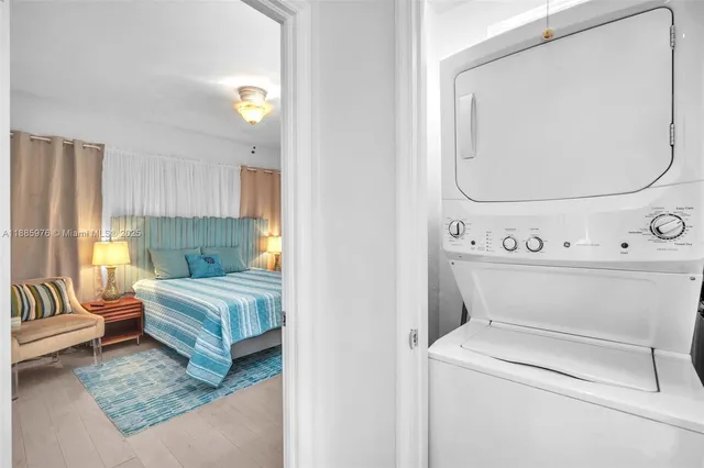 $2,999 | 1535 Jackson Street, Hollywood, FL 33020