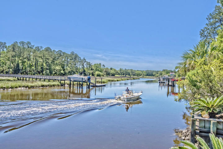 148 Fair Sailing Road Mount Pleasant, SC 29466 - Photo 32 of 34 20180210014216037173000000-o (1)