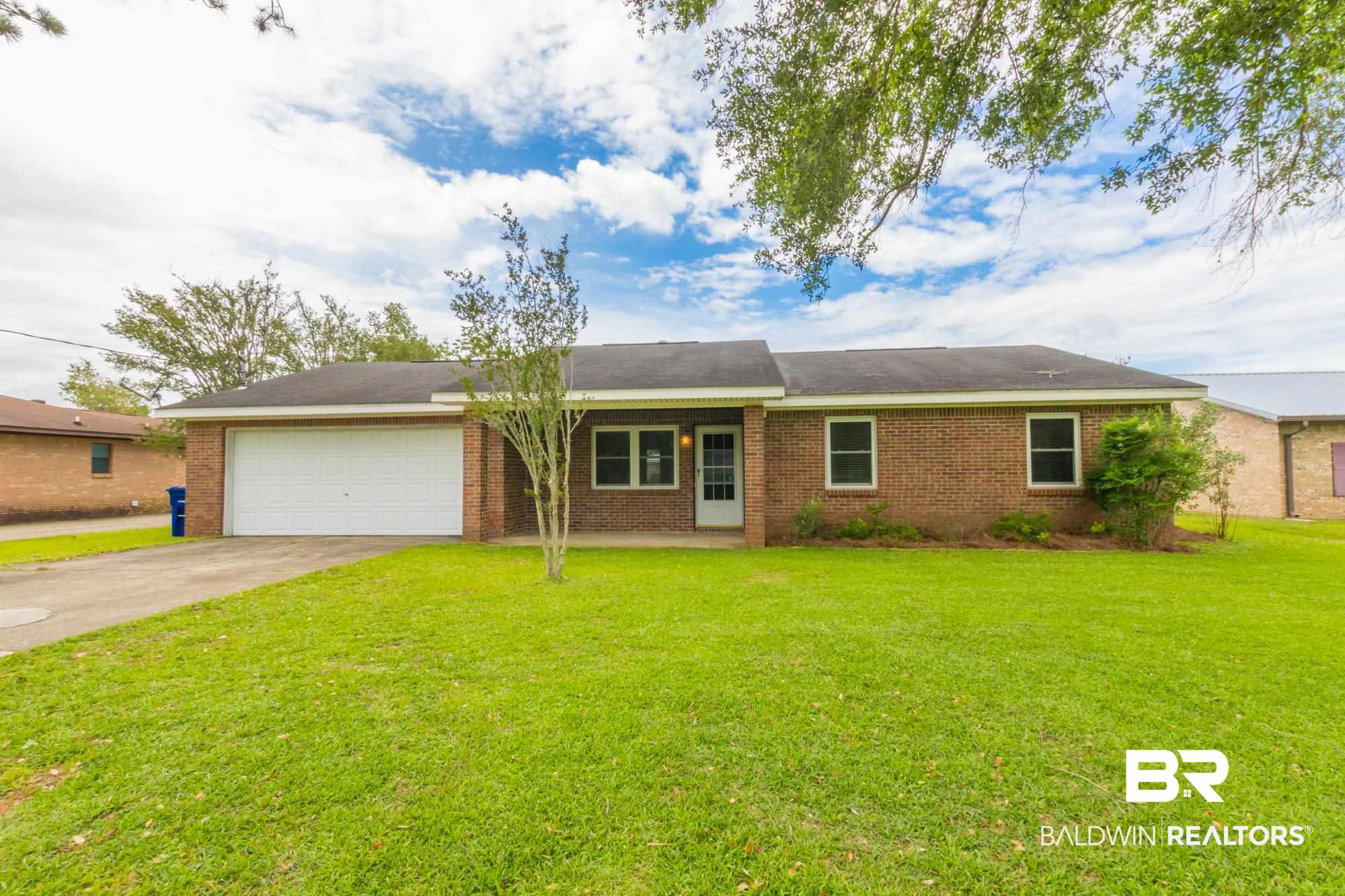 504 West Amanda Avenue Foley, AL 36535 - Photo 1 of 14