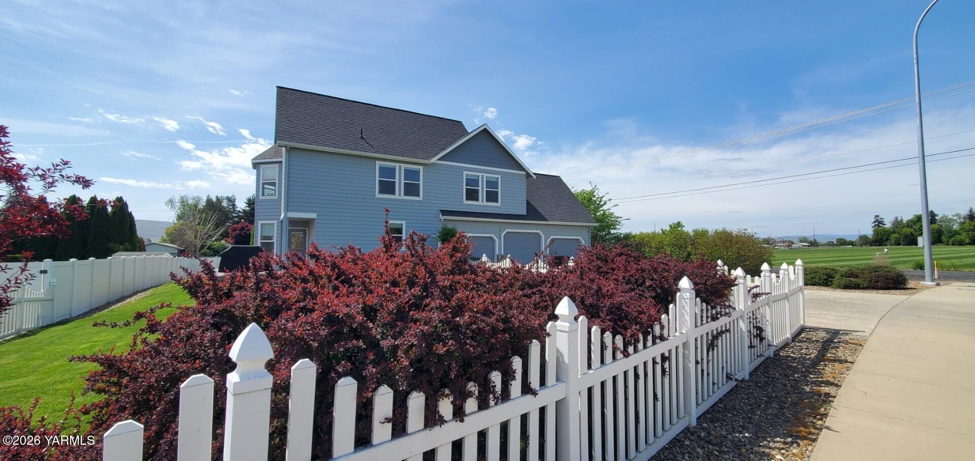 7904 Easy Street Yakima, WA 98903 - Photo 37 of 38 a5b0c124-f746-448d-a542-932465362614