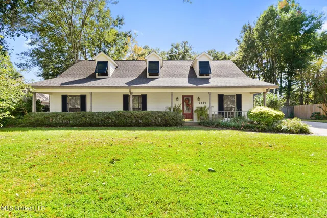 $378,500 | 2517 Brighton Circle, Biloxi, MS 39531