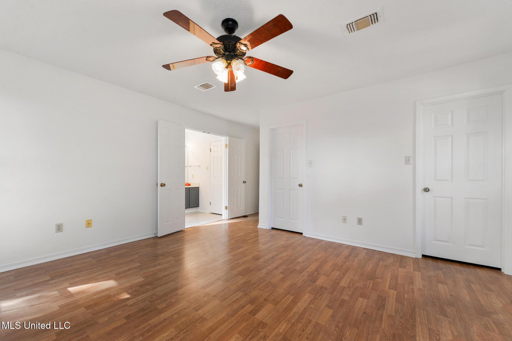 2517 Brighton Circle Biloxi, MS 39531 - Photo 13 of 31 013