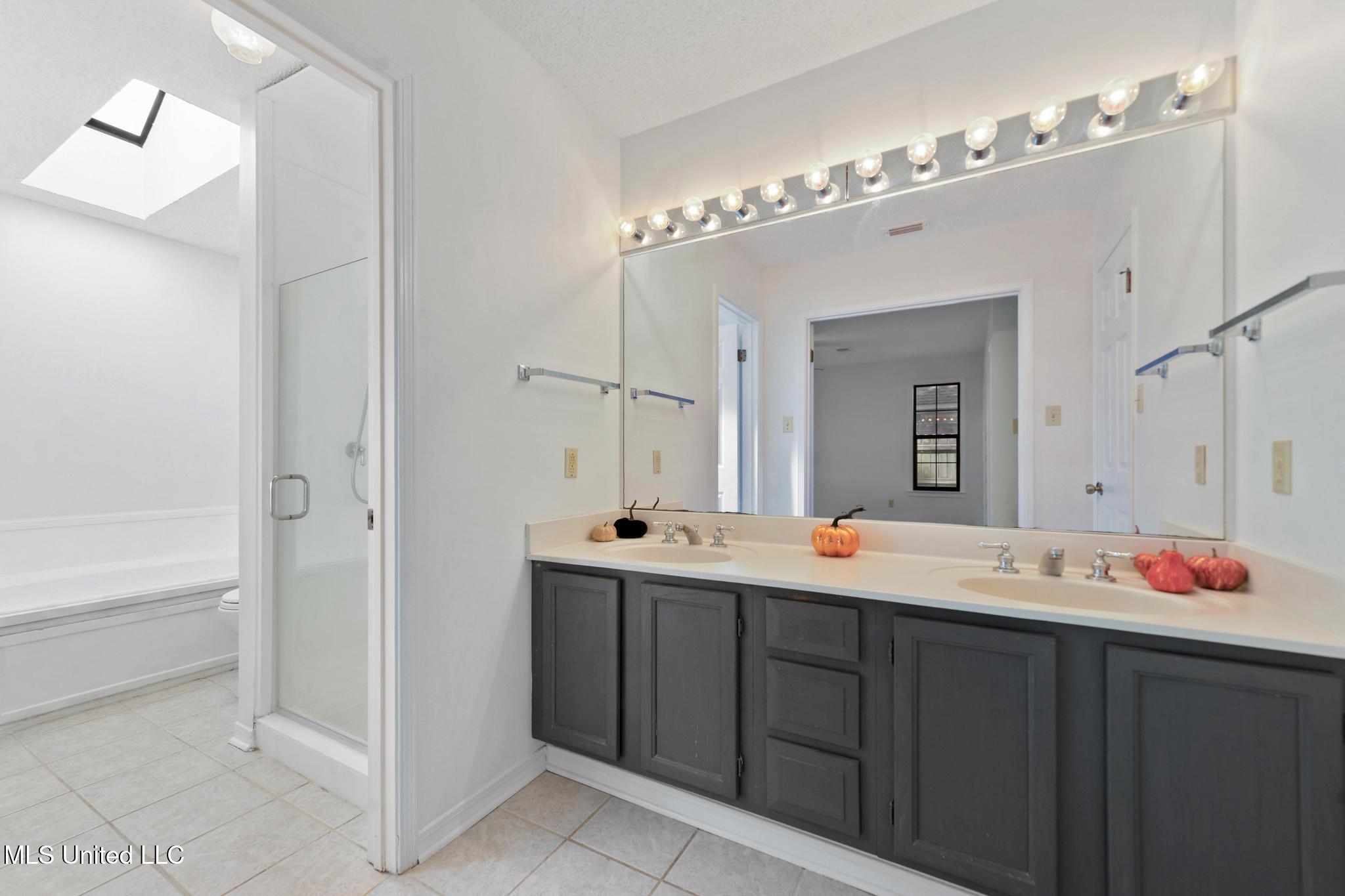 2517 Brighton Circle Biloxi, MS 39531 - Photo 14 of 31 014