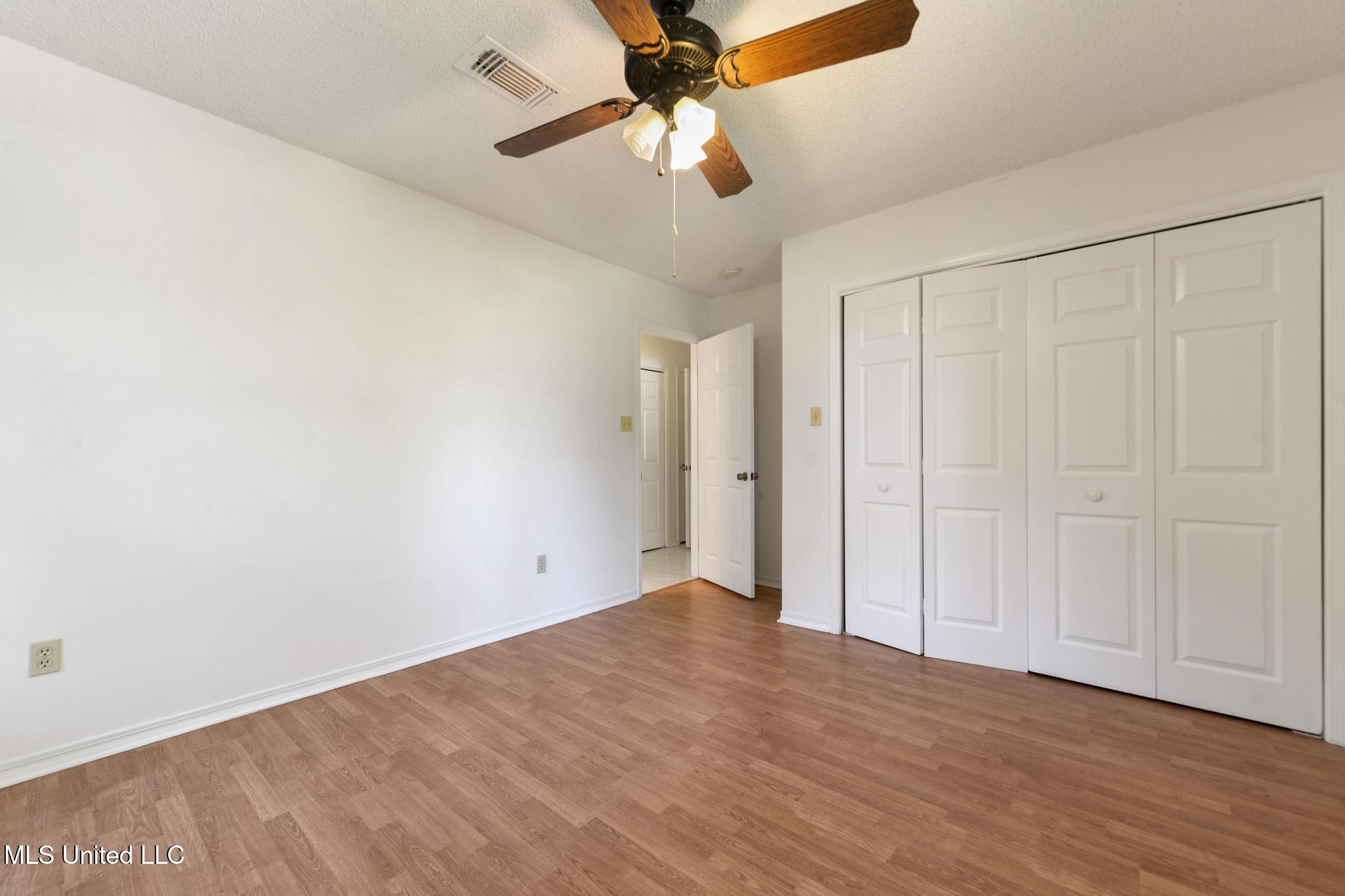 2517 Brighton Circle Biloxi, MS 39531 - Photo 17 of 31 017