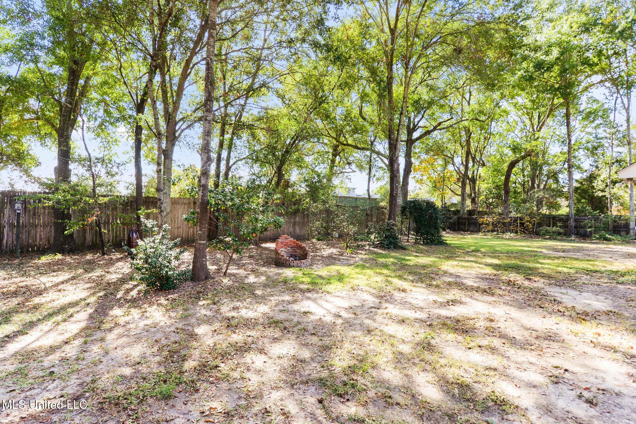 2517 Brighton Circle Biloxi, MS 39531 - Photo 29 of 31 029