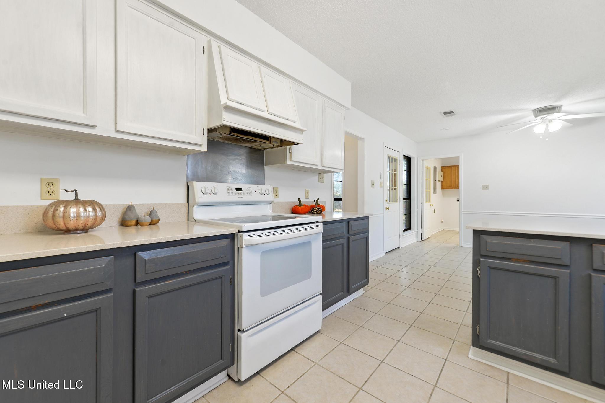 2517 Brighton Circle Biloxi, MS 39531 - Photo 9 of 31 009