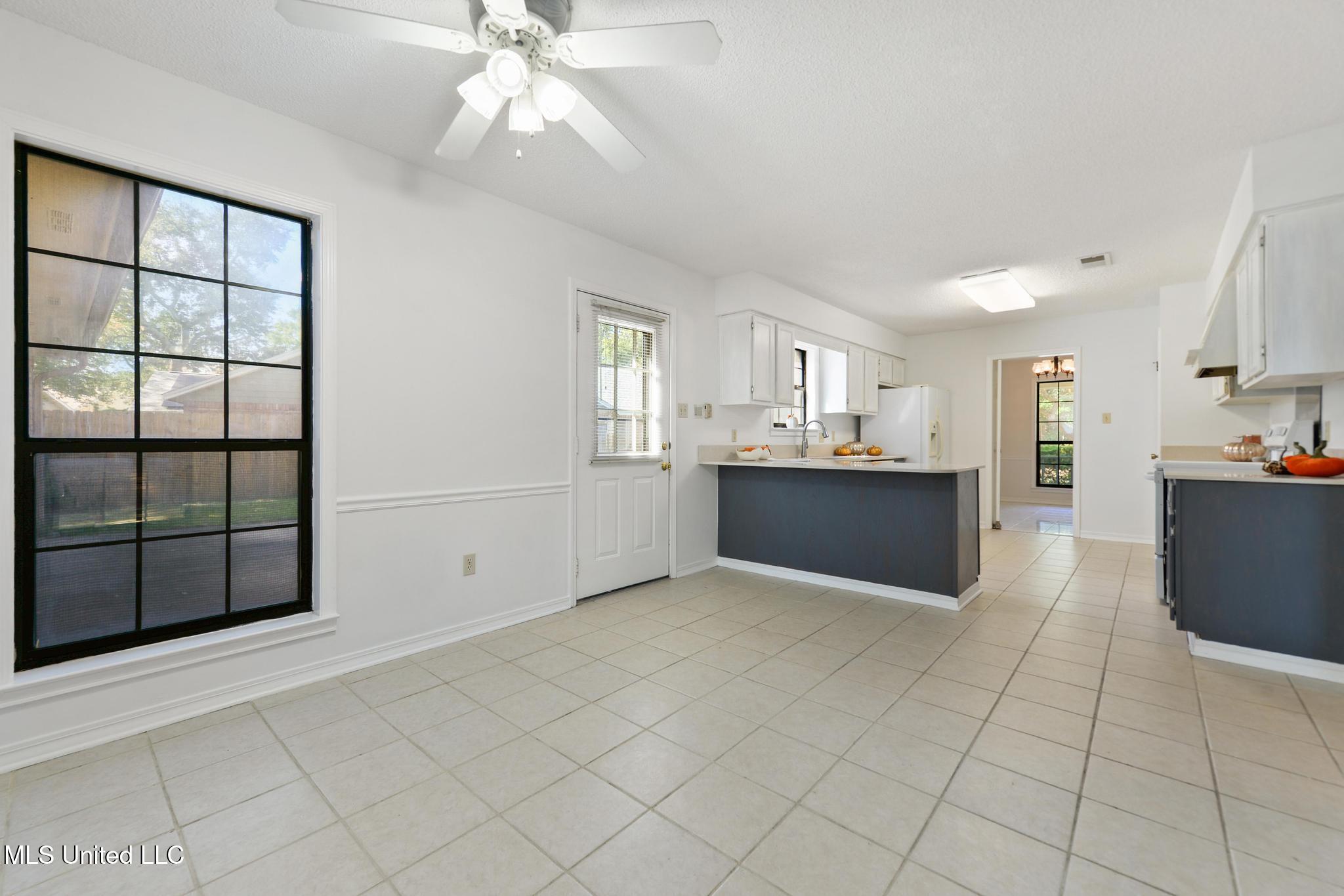 2517 Brighton Circle Biloxi, MS 39531 - Photo 10 of 31 010