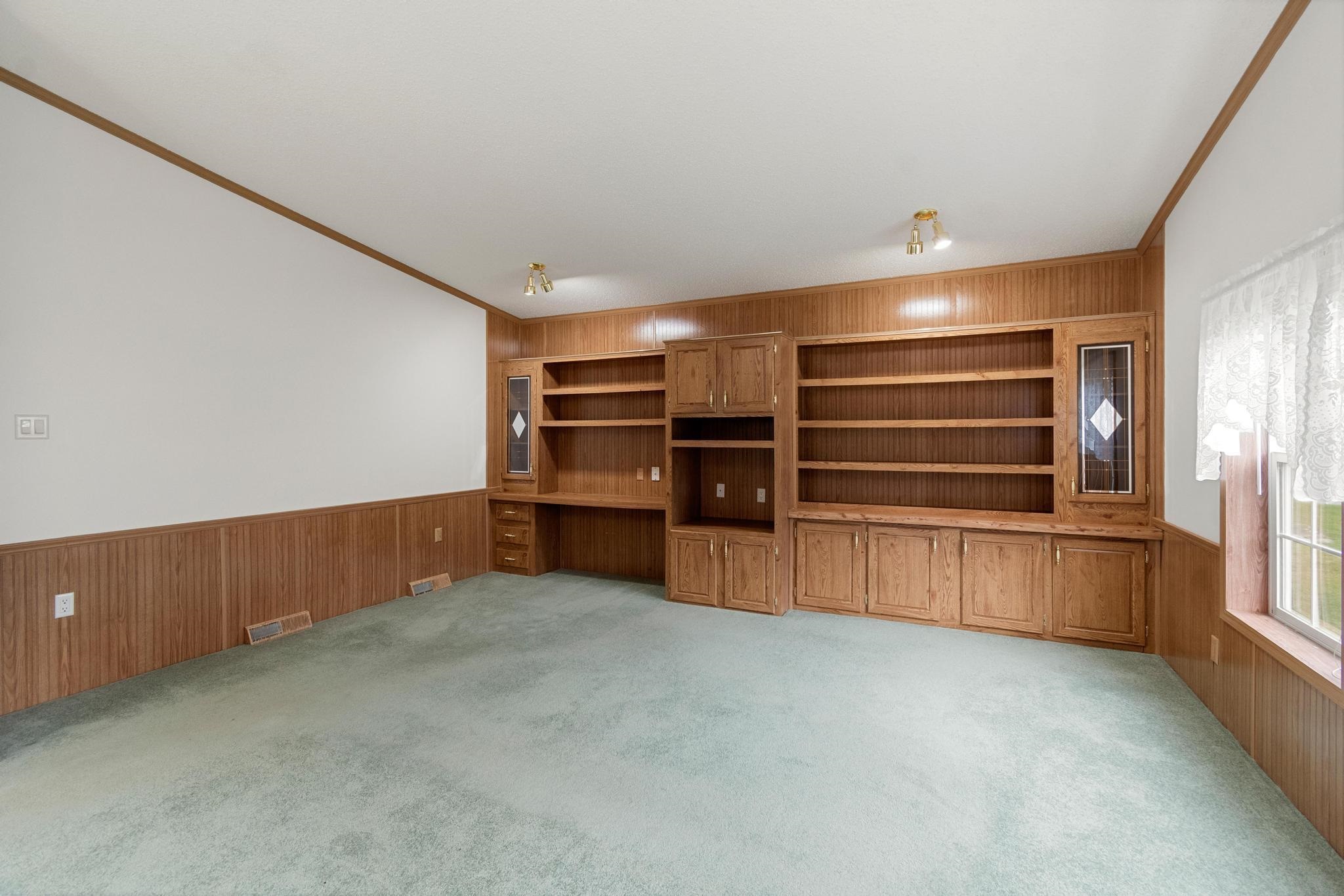 611 Meadowbend Road Williston, VT 05495 - Photo 23 of 49 Gallery Image 23