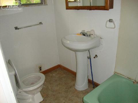 3375 North Center Road Flint, MI 48506 - Photo 7 of 7 20106650-6.JPG