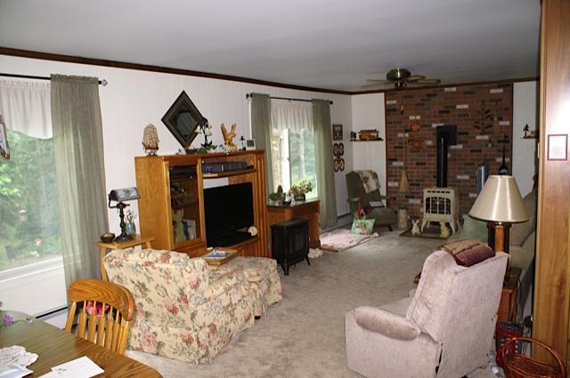 3349 Ontario Road Grayling, MI 49738 - Photo 7 of 30 Gallery Image 7
