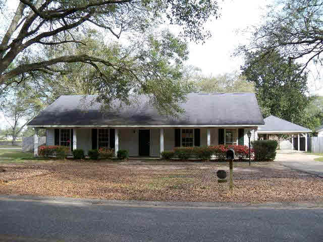 303 Thomas Road Satsuma, AL 36572 - Photo 1 of 1